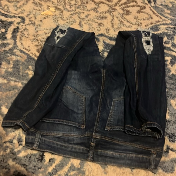 Size 7 jeans - Picture 2 of 3